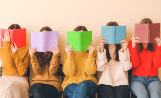 Buch schreiben Hilfe: Warum kostenlose Tipps dich 5 Jahre kosten, aber das richtige Investment dich in 12 Wochen zum Bestseller führt